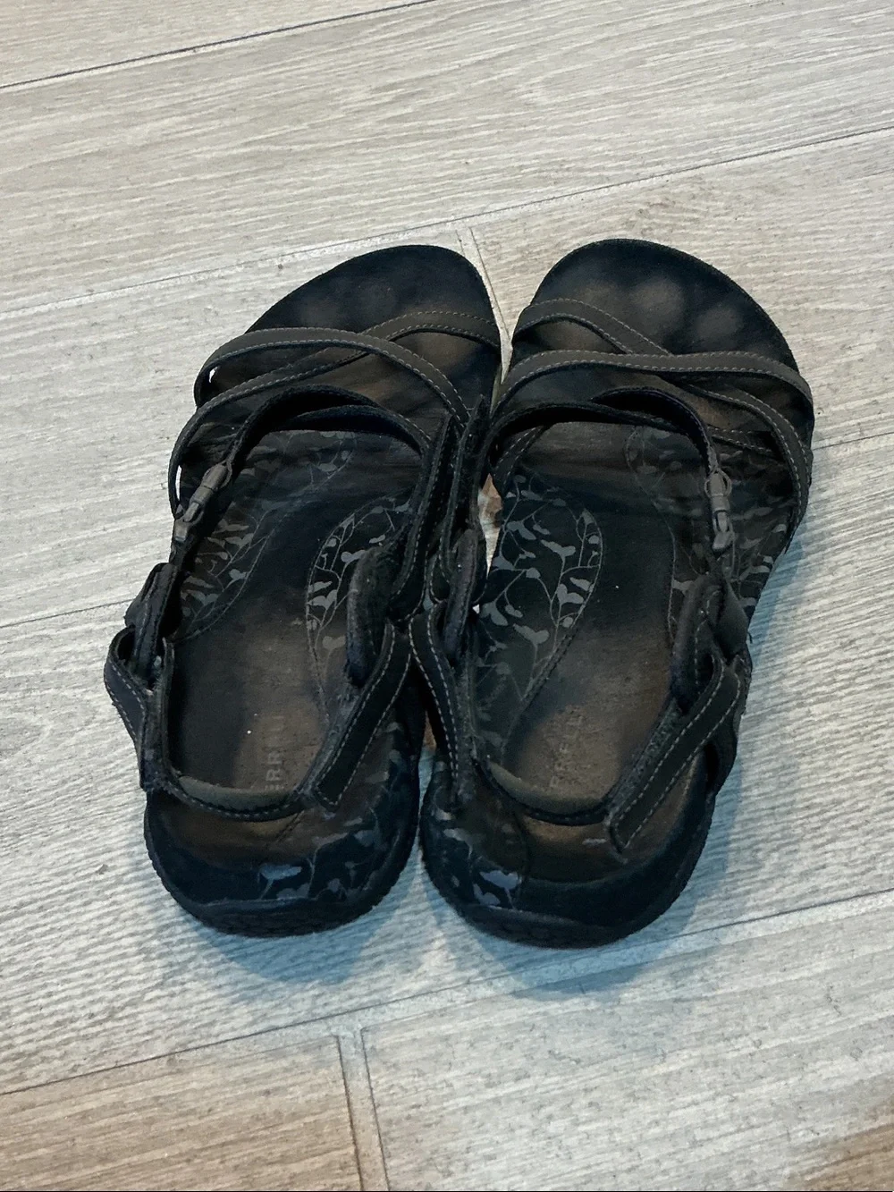 Merrell Performance Women's Black Leather Strappy Outdoor Sandals Sz 8